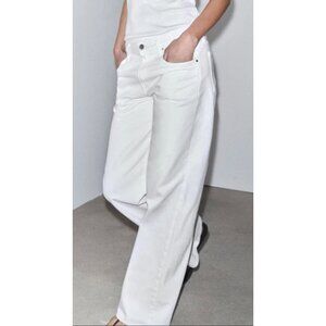 NWT ZARA ZW Low Rise Wide Leg Jeans White Size 6 / 38 / 28